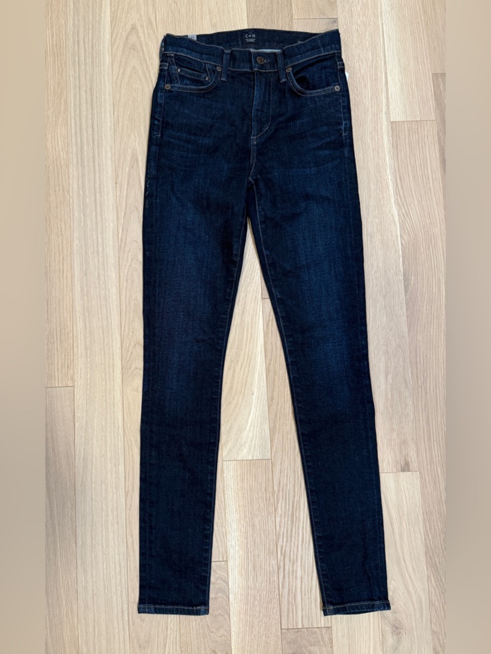 NWOT Citizens of Humanity- Rocket High Rise Skinny Jean in Dark Denim size24
